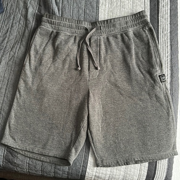 Men’s Express lounge shorts, medium! - Picture 1 of 3